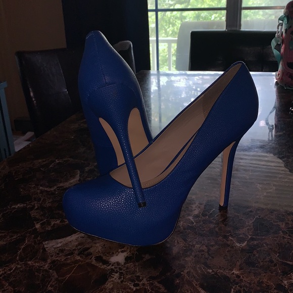 SOLD 5in blue pumps - Picture 4 of 5
